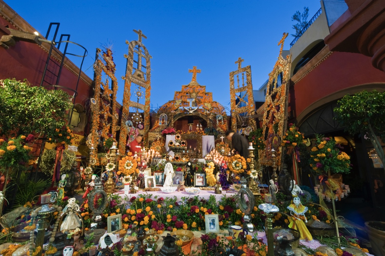 Origen del Día de Muertos No no es una tradición prehispánica