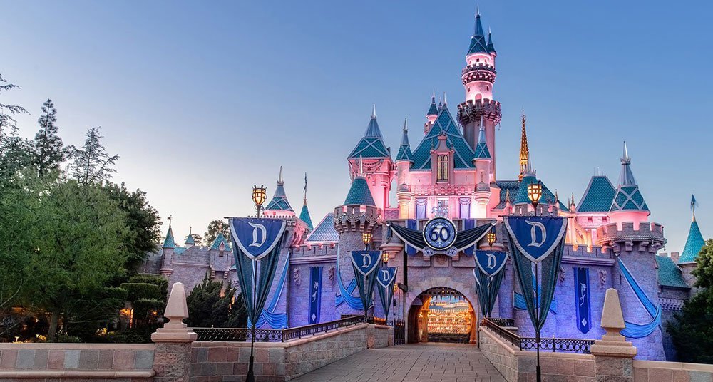 Sabes Cual Es La Atraccion De Disneyland Que Tiene Casi 100 Anos National Geographic En Espanol