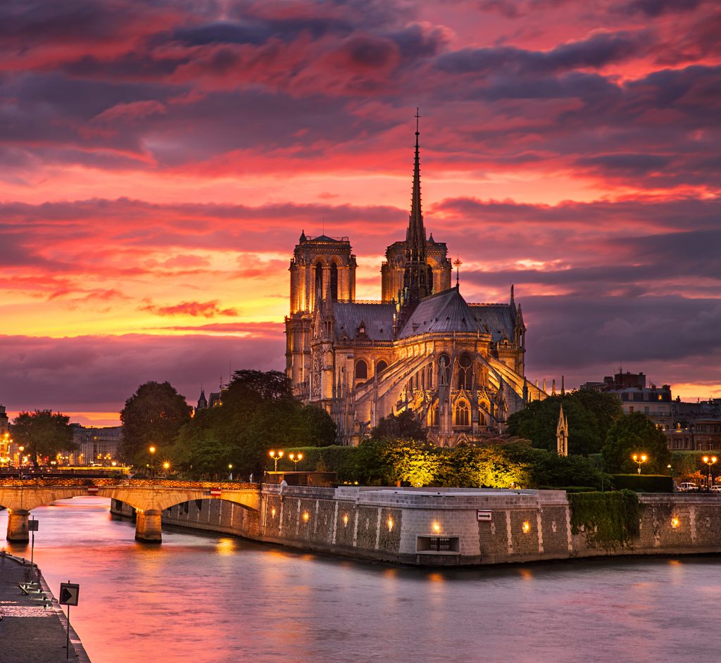 Notre Dame confirma que reabrirá sus puertas al público en 2024