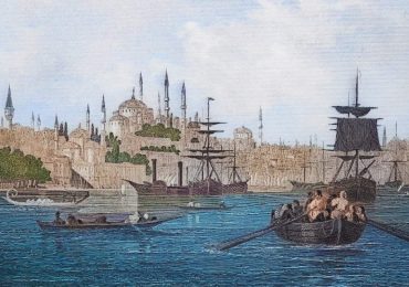 La ciudad que une dos continentes y que fue fundada sobre las ruinas de Constantinopla