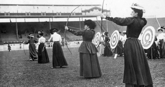 Corsé obligatorio en los Juegos Olímpicos: Así era la moda deportiva femenina hace cien años