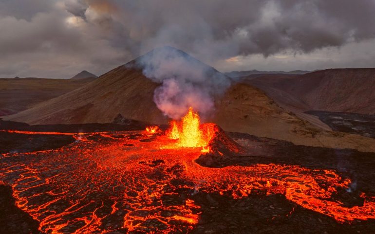 Magma a baja profundidad desencadenó incendios volcánicos en Islandia