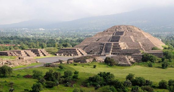 La Pirámide de la Luna sirvió como el eje de orientación astronómica para Teotihuacán