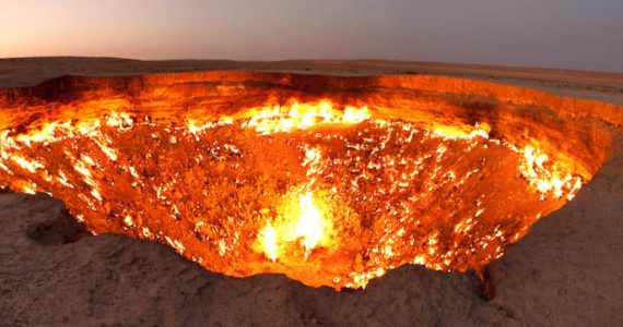 Lugares dominados por el fuego que son considerados puertas del infierno