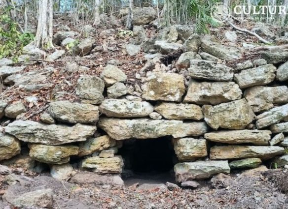 El hallazgo de un antiguo sitio maya sobre un cerro en la selva de Campeche