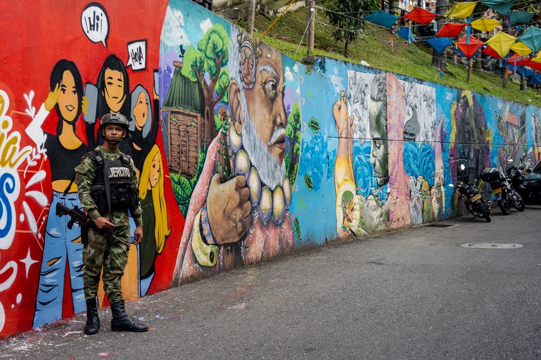 comuna-13-medellin-colombia