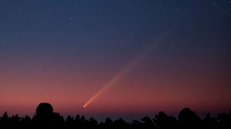 de-donde-viene-el-cometa-atlas-el-astro-que-embellece-la-boveda-celeste-este-octubre