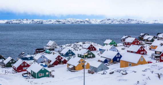 Groenlandia abre nuevas rutas para explorar la belleza de sus icebergs y glaciares