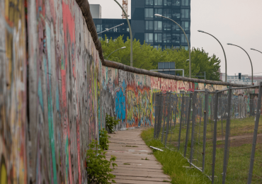 a-35-años-de-su-caída-el-muro-de-berlín-es-ahora-un-destino-senderista