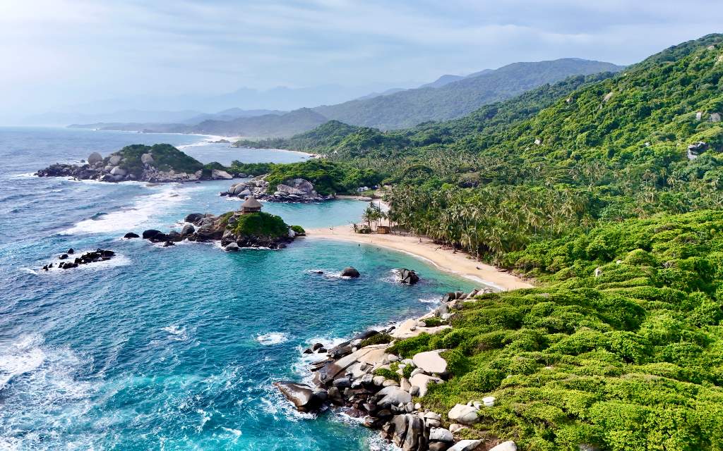 ⁠Parque Nacional Tayrona: la ruta de senderismo con tres playas como recompensa