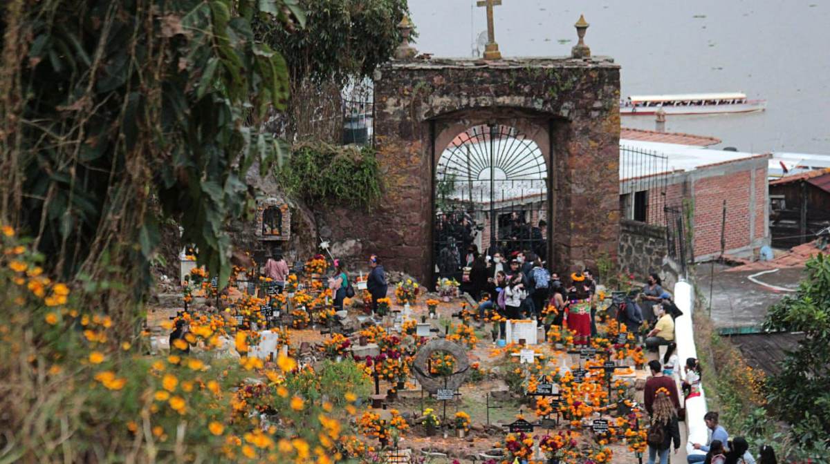 Pátzcuaro y los muertos