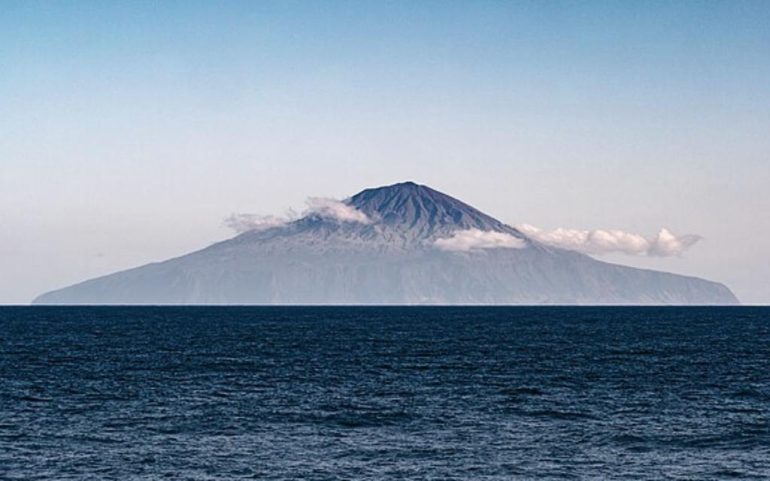 Tristán da Cunha, la isla remota que brotó de las profundidades de la Tierra